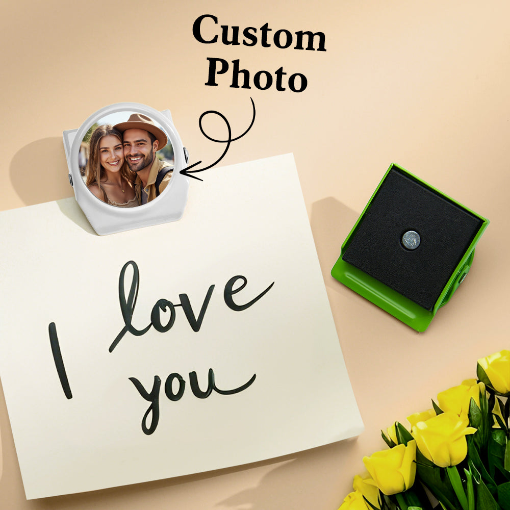 Custom photo metal clip with 'I love you' note, green metal clip with photo magnets.