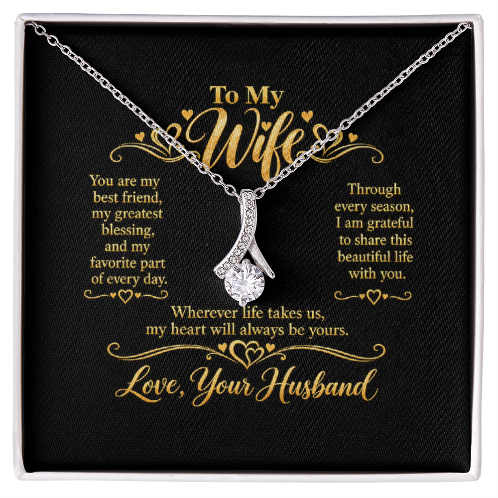 Alluring Beauty Necklace for Wife