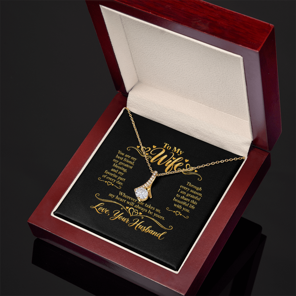 Alluring Beauty Necklace for Wife